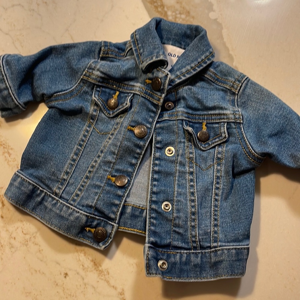 Old Navy Denim Jean Jacket for baby - Unisex 0-3 months